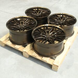 Set of CVR6 20x9,5 ET34 + 20x10,5 ET45 5x114,3 Gloss Bronze