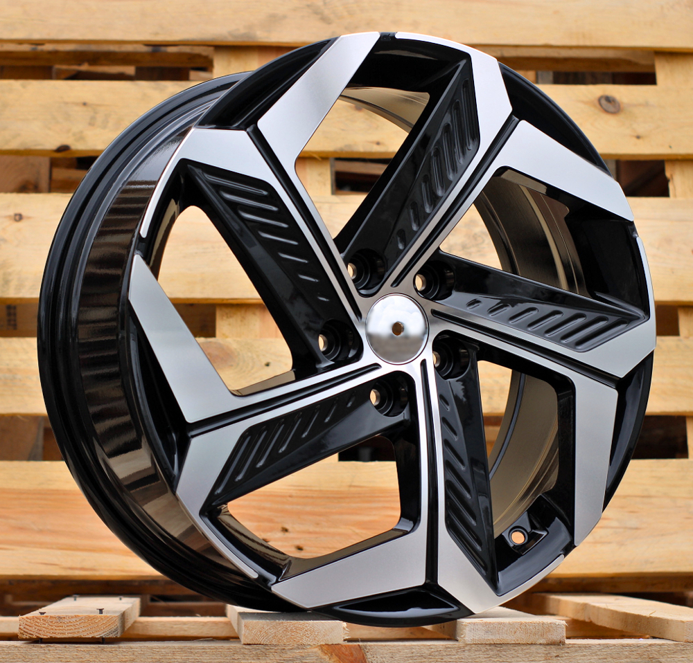 Jante Hyunday 18x7,5 ET51 5x114,3 - Black Polished