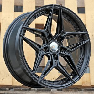 Jante RACIN 17x7,5 ET40 5x112 - Black Half Matt