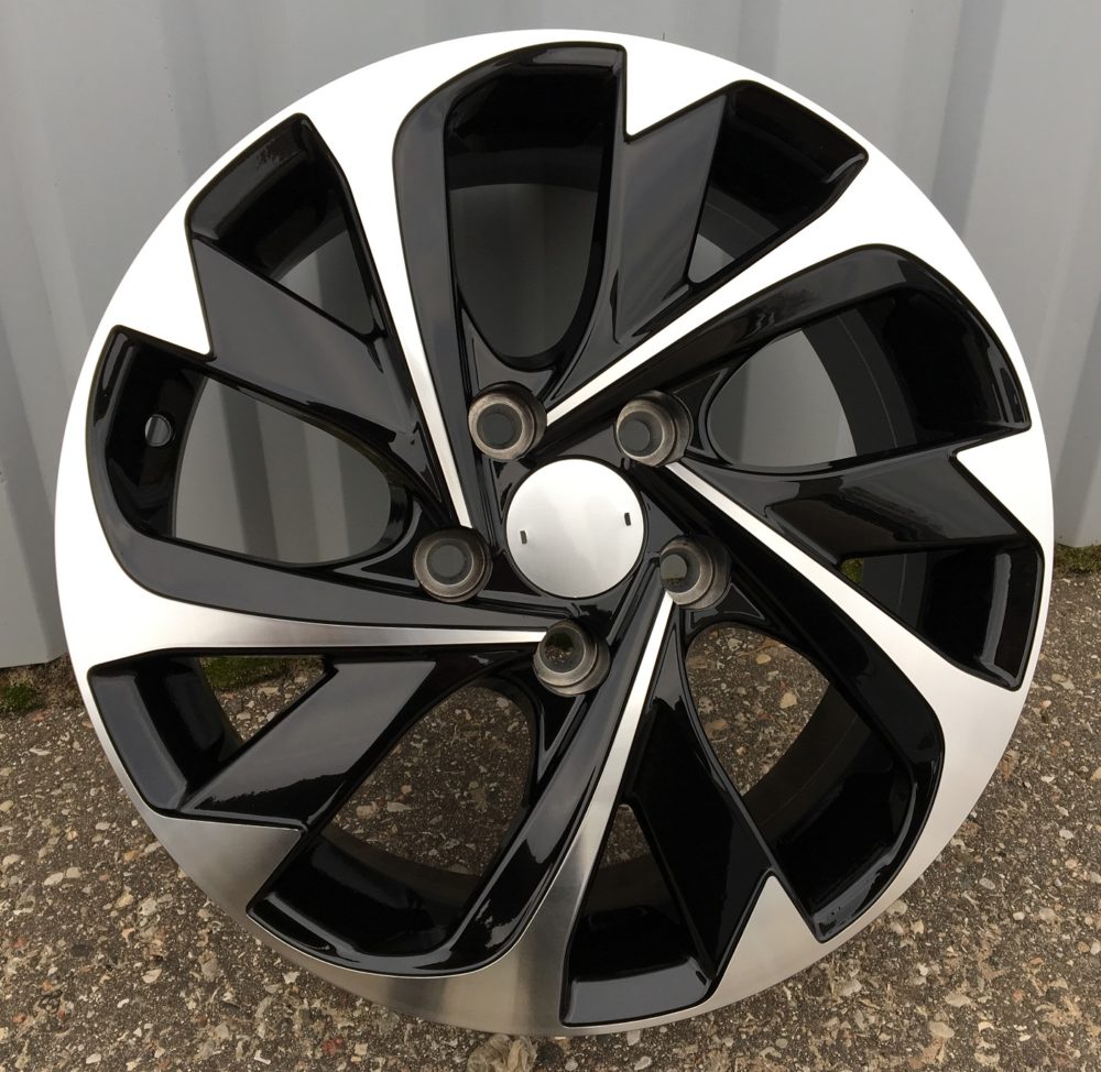 Jante Toyota 16x6,5 ET40 5x100 - Black Polished