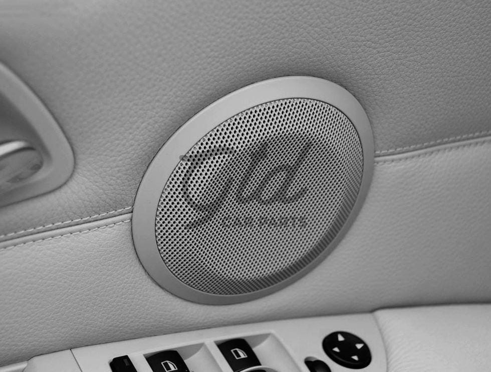 Grelha Coluna Porta Cinza BMW Série 3 X1 E90 E91 E92 E84 2005-2014 - Image 3
