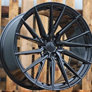 Jante HAXER 20x8,5 ET33 5x120 - F Black