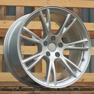 Jante Tesla 19x9,5 ET45 5x114,3 - Silver Shining