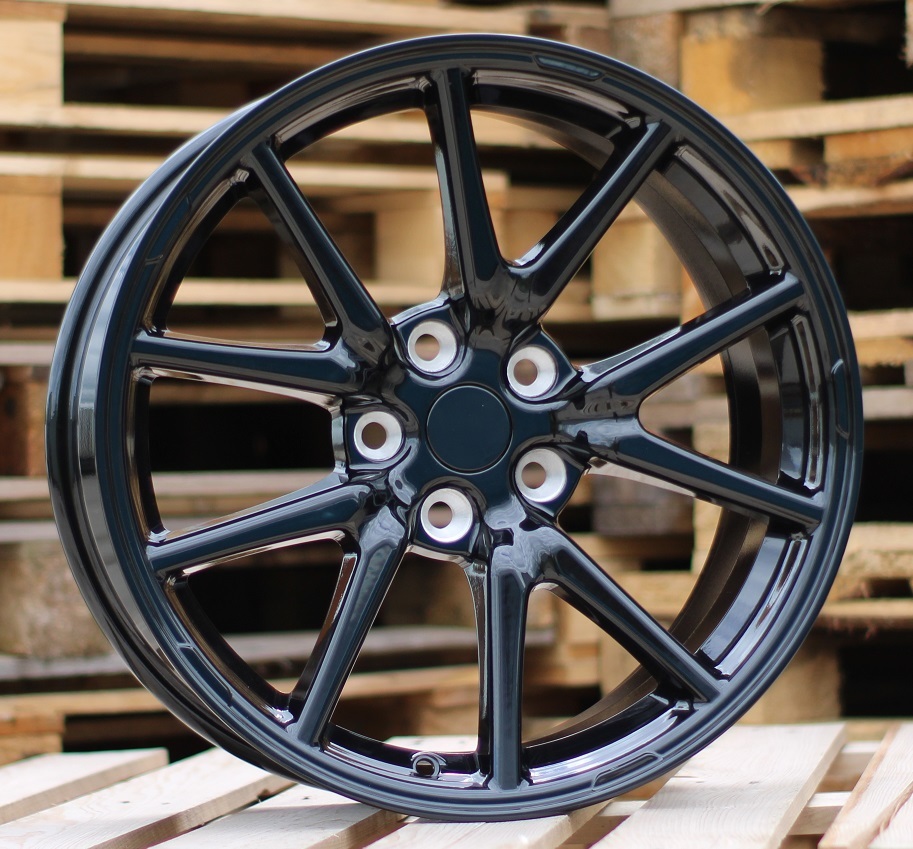 Jante Tesla 18x8,5 ET40 5x114,3 - Black Half Matt