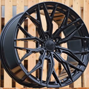 Jante RACIN 20x8,5 ET40 5x112 - Black