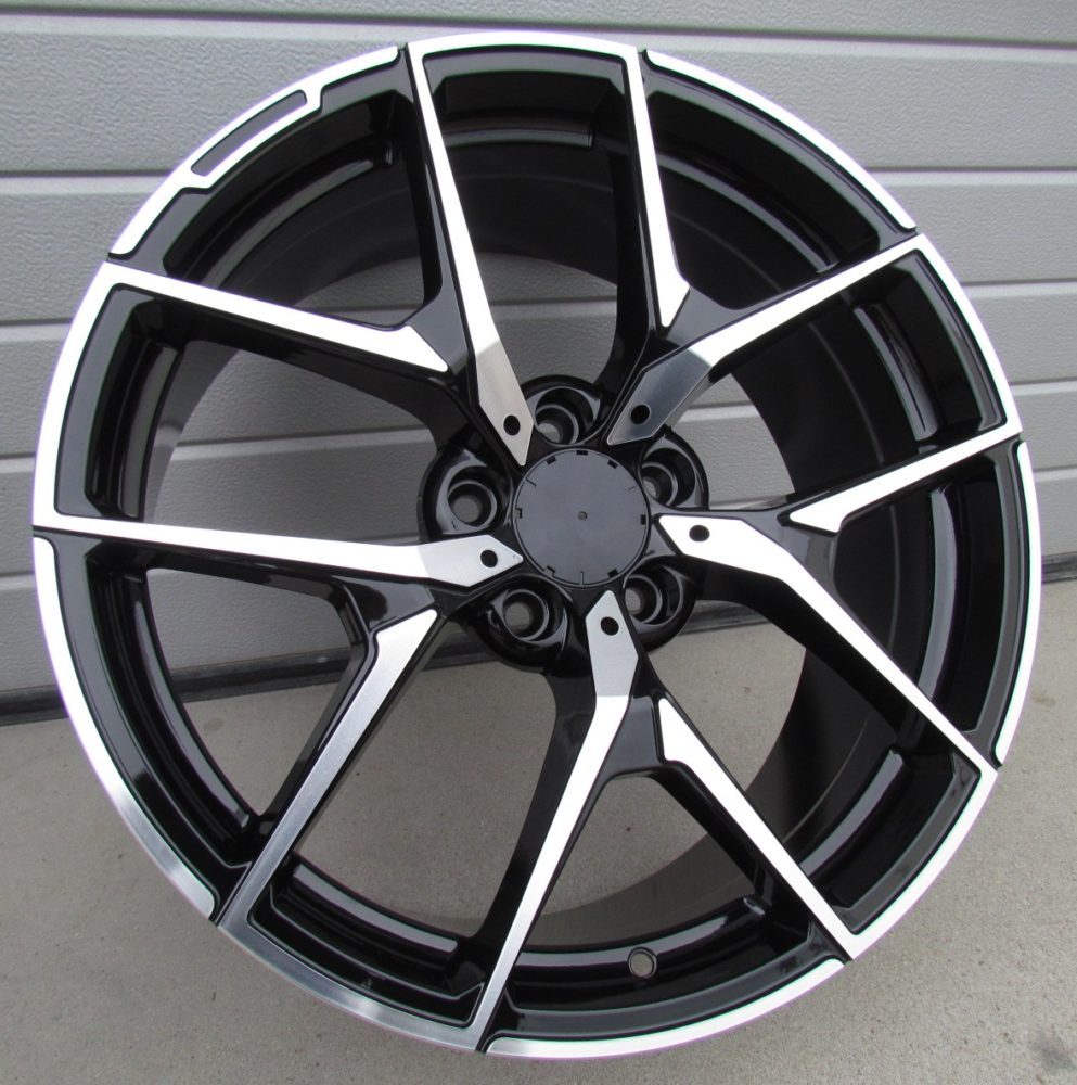 Jante Mercedes 17x8 ET40 5x112 - Black Polished
