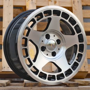 Jante RACIN 15x7 ET24 4x100 - Black Polished