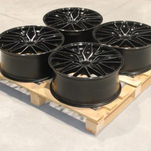 Set of JR38 21x9 ET35 5x114,3 Black Brushed w/Tinted Face