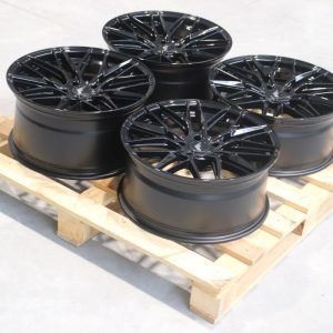 Set of JR28 19x8,5 ET35 + 19x9,5 ET30 5x120 Gloss Black
