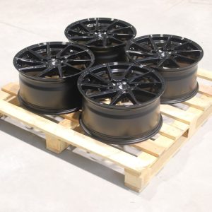 Set of JR36 18x9 ET40 5x112 Gloss Black