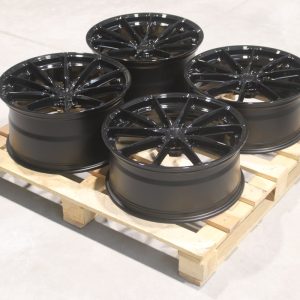 Set of JR37 20x8,5 ET35 + 20x10 ET45 5x120 Gloss Black