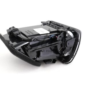 Alternative view of Grelha Ventilação Frontal Esquerda Volkswagen Passat B6 B7 CC 2006-2015