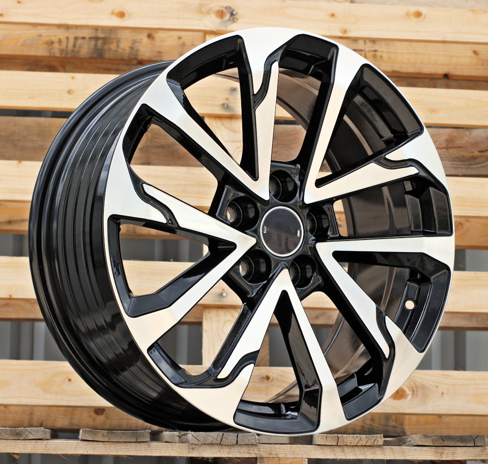 Jante Toyota 17x7,5 ET40 5x114,3 - Black Polished