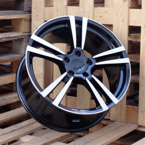 Jante Porsche 20x9,5 ET55 5x130 - Black Polished