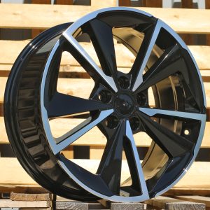 Jante Nissan 18x7,5 ET45 5x114,3 - Black Polished