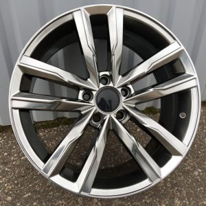 Jante Volkswagen 18x8 ET44 5x112 - Hyper Black