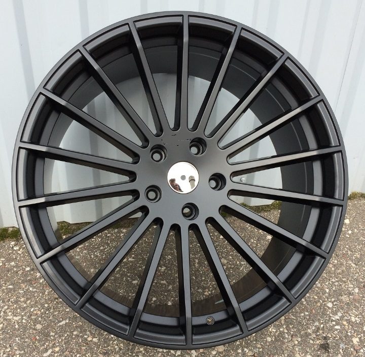 Jante HAXER 22x10,5 ET40 5x120 - Silver Shining
