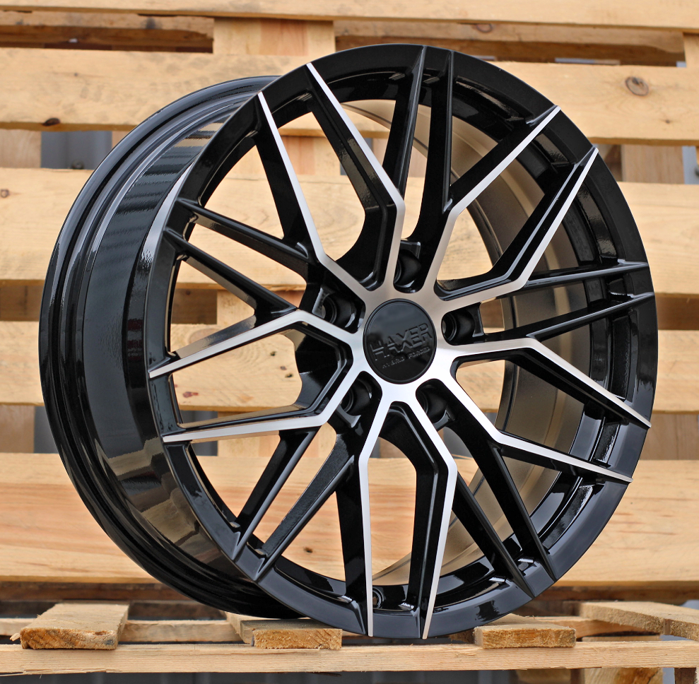 Jante HAXER 17x7,5 ET40 5x108 - Black Polished