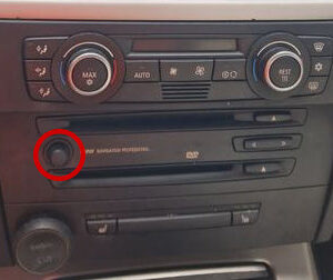 Alternative view of Botão Volume P/ Rádio BMW SÉRIE 1 3 E82 E88 E90 E91 E92 2004-2012 Modelo E
