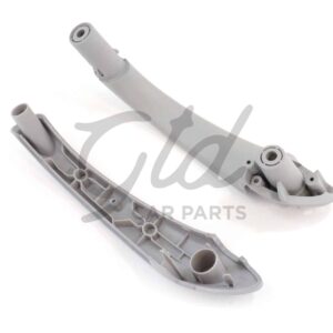 Alternative view of Puxador Traseiro Esquerdo Cinza Mercedes-Benz Classe C W203 2000-2007