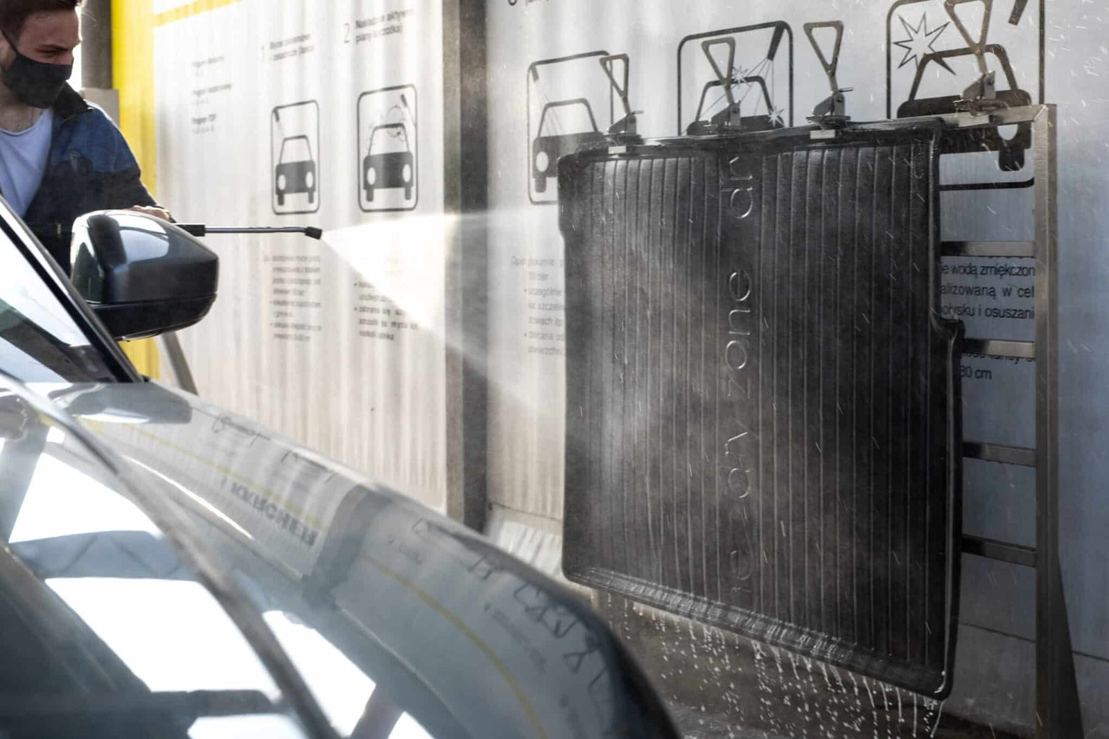 TAPETE BORRACHA P/ MALA DRYZONE FORD FOCUS I 1998-2024 - Image 10