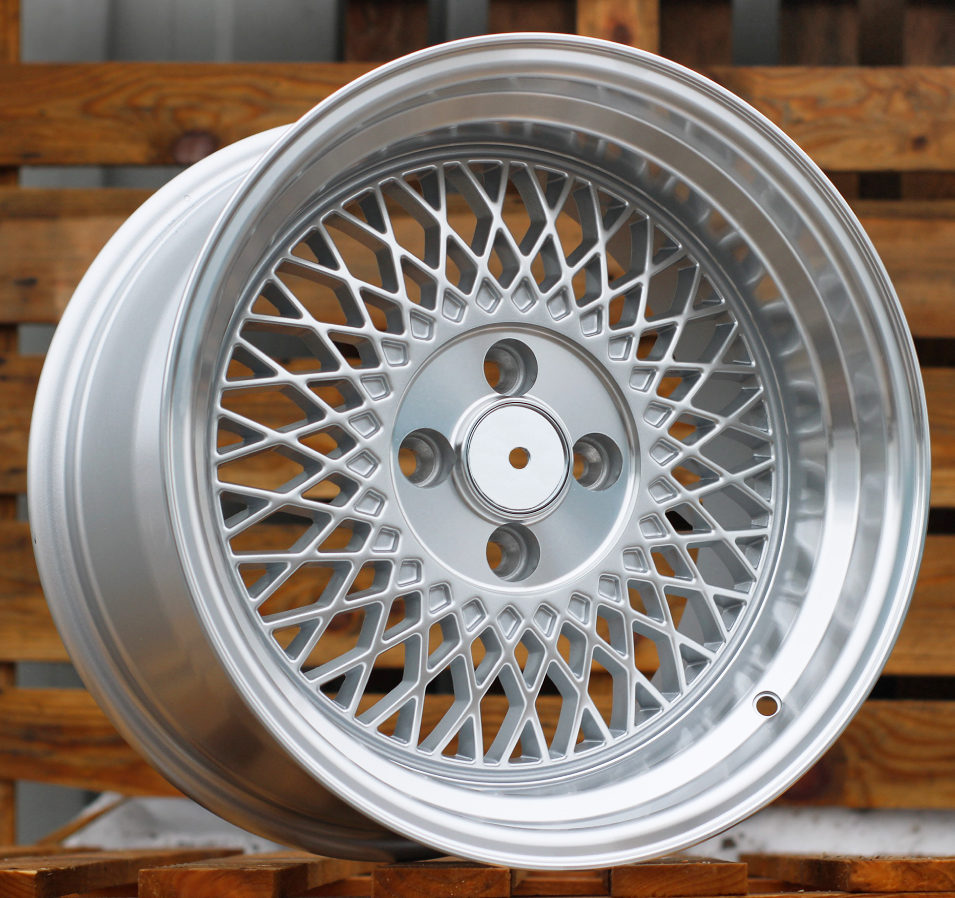 Jante RACIN 15x8,25 ET20 4x100 - Machined Silver