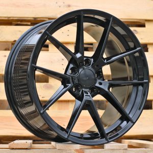 Jante BMW 19x9,5 ET40 5x120 - Black