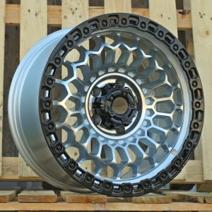 Jante 4X4 17x8,5 ET-12 5x127 - Machined Silver+Black