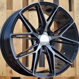 Jante HAXER 18x8 ET40 5x114,3 - Black+Tinted Face