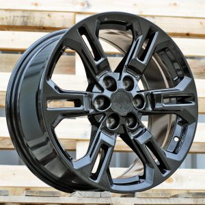 Jante RACIN 17x8 ET30 6x114,3 - Black