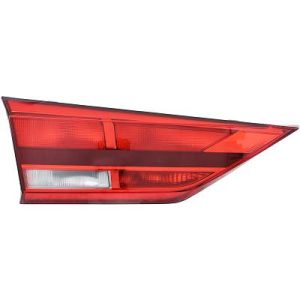 Luz traseira Esquerdo para Audi Q3 18->>