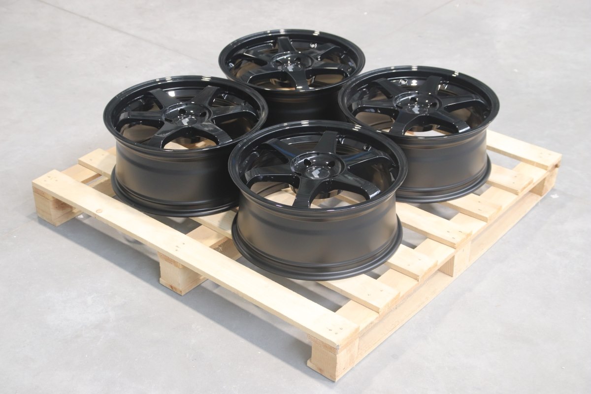 Jante JR Wheels Complete Sets 18x8 ET40 5x114,3 - Black