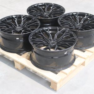 Jante Concaver Complete Sets 20x9,5 ET33 5x114,3 - Double Tinted Black