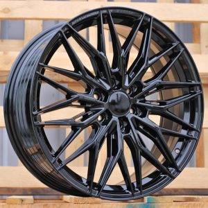 Jante 4X4 20x8 ET48 6x120 - Gloss Black