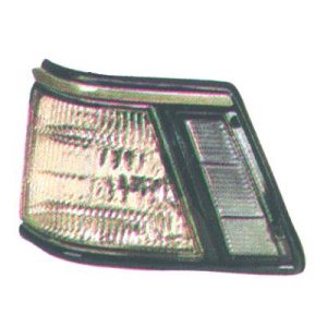 Luz delimitadora Direito para Nissan Bluebird T11 84-86