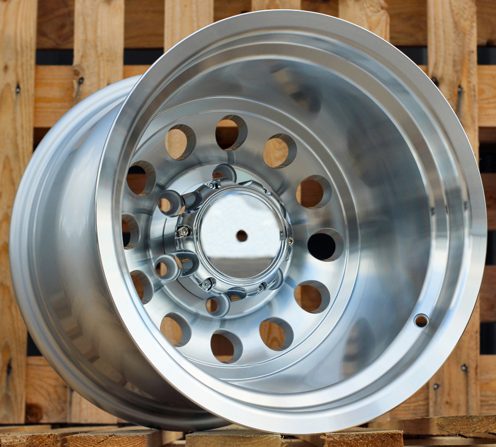 Jante 4X4 15x12 ET-72 6x139,7 - Machined Silver