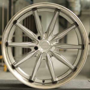 Jante Concaver Showroom 19x9 ET - Brushed Titanium