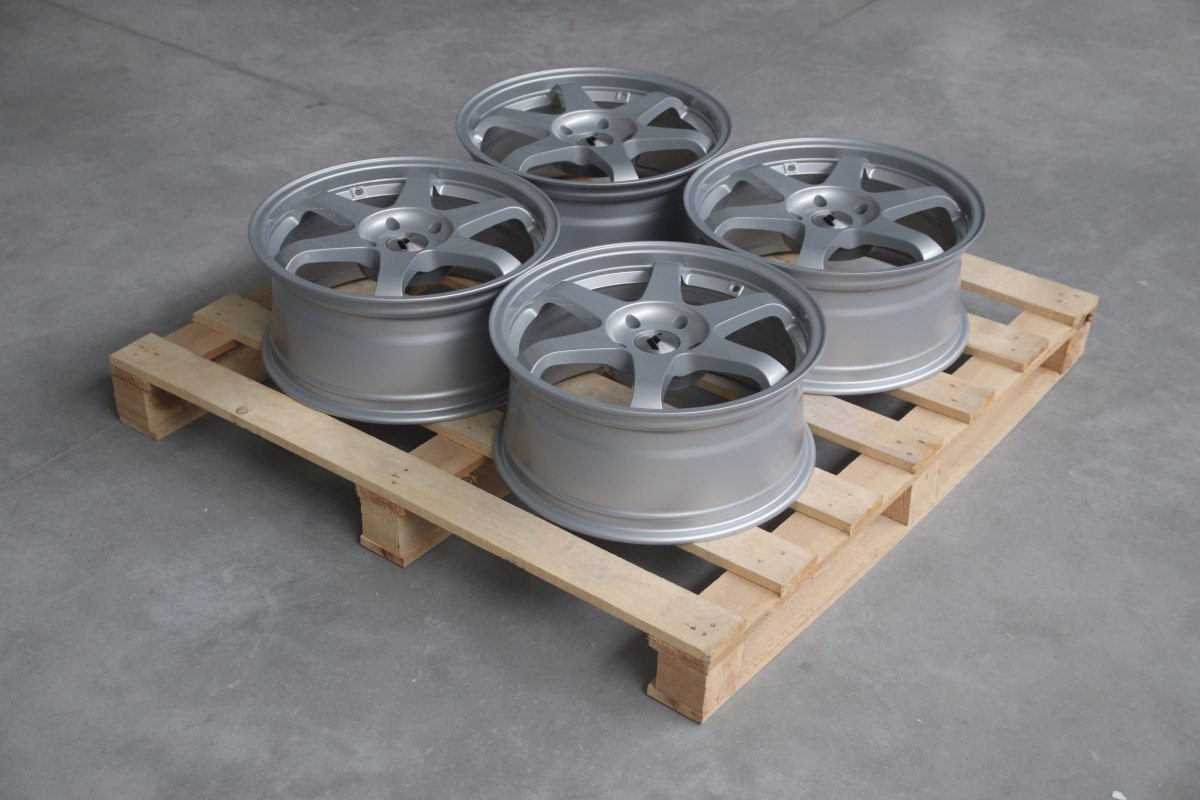 Jante JR Wheels Complete Sets 18x8 ET40 5x120 - Silver