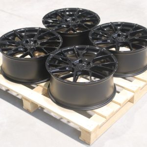 Jante JR Wheels Complete Sets 19x8,5 ET45 5x112 - Black