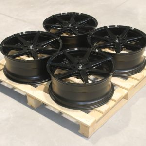 Jante JR Wheels Complete Sets 20x8,5 ET27 5x112 - Black