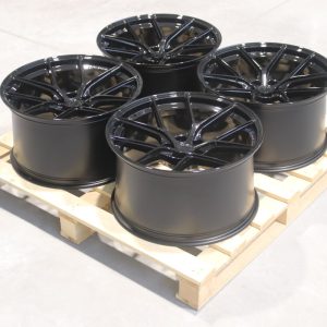 Jante JR Wheels Complete Sets 20x11 ET30 5x112 - Black