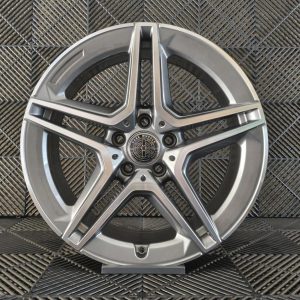 Jante Pesa Wheels PW2221 18×8 ET40 5×112 – Gun Metal Machined Face - Image 2