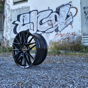 Jante Pesa Wheels PW5267 17×7,5 ET38 5×112 – Gloss Black - Image 4