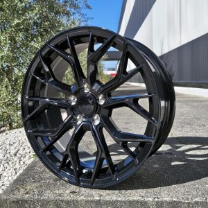 Jante Pesa Wheels PW7817 16×6,5 ET35 5×120 – Gloss Black