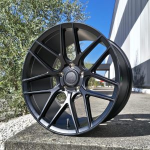 Jante Pesa Wheels PW2996 18×8 ET30 5×120 – Matt Black - Image 2