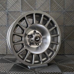 Jante Pesa Wheels PW2693 17×8,5 ET0 5×127 – Matt Gunmetal Machined Center