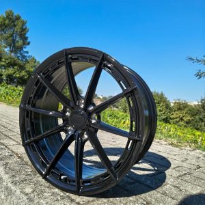 Jante Pesa Wheels PW9741 18×9 ET40 5×120 – Gloss Black - Image 2