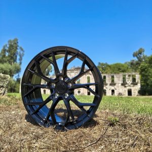 Jante Pesa Wheels PW9620 15×6,5 ET20 4×108 – Gloss Black