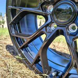 Jante Pesa Wheels PW9620 15×6,5 ET20 4×108 – Gloss Black - Image 3