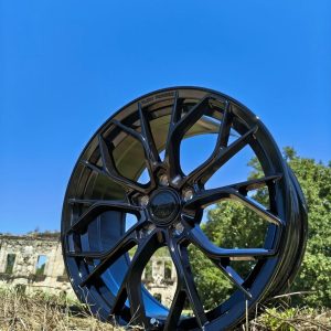 Jante Pesa Wheels PW9620 15×6,5 ET20 4×108 – Gloss Black - Image 5